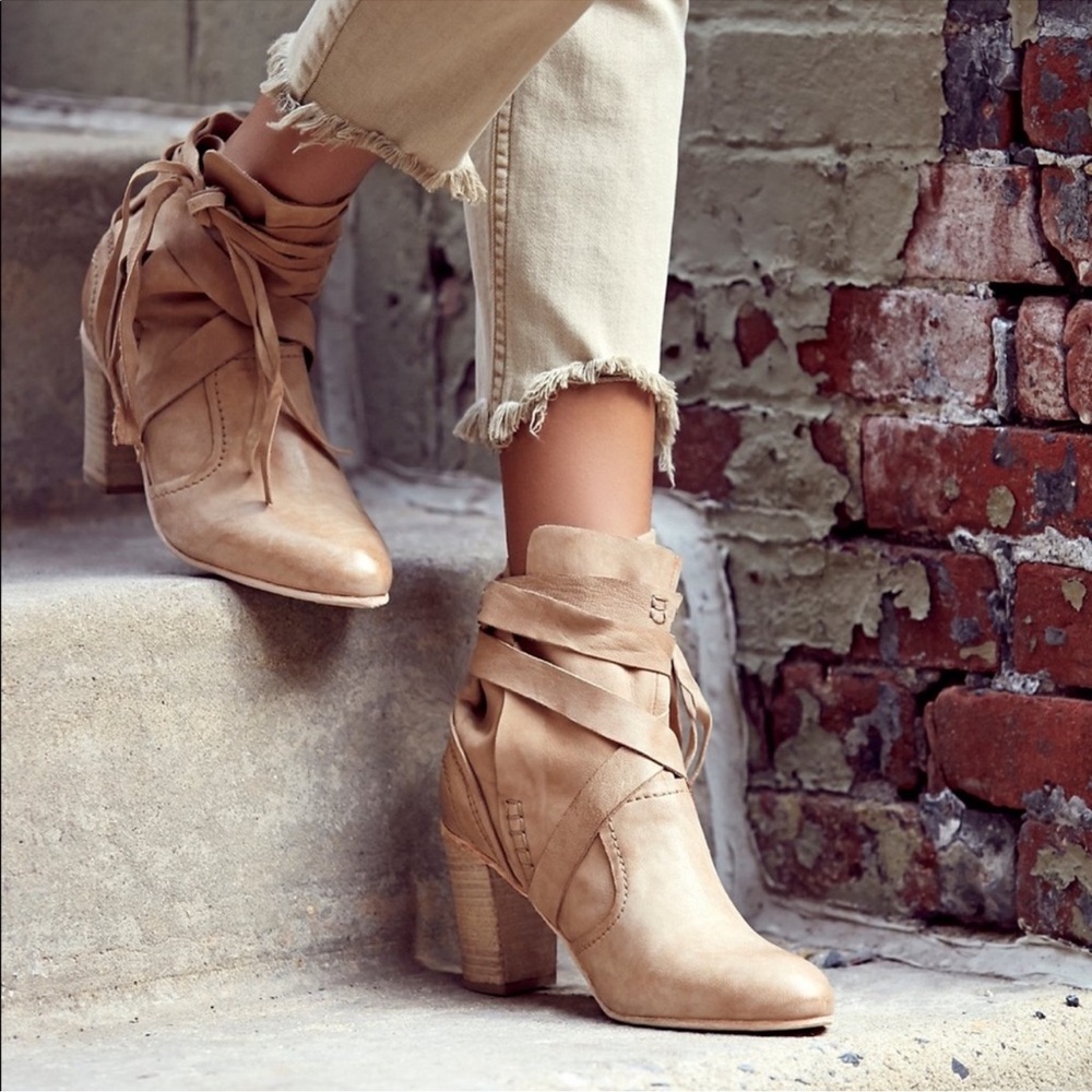 Free People Seven Wonders Ankle Boots sz 41